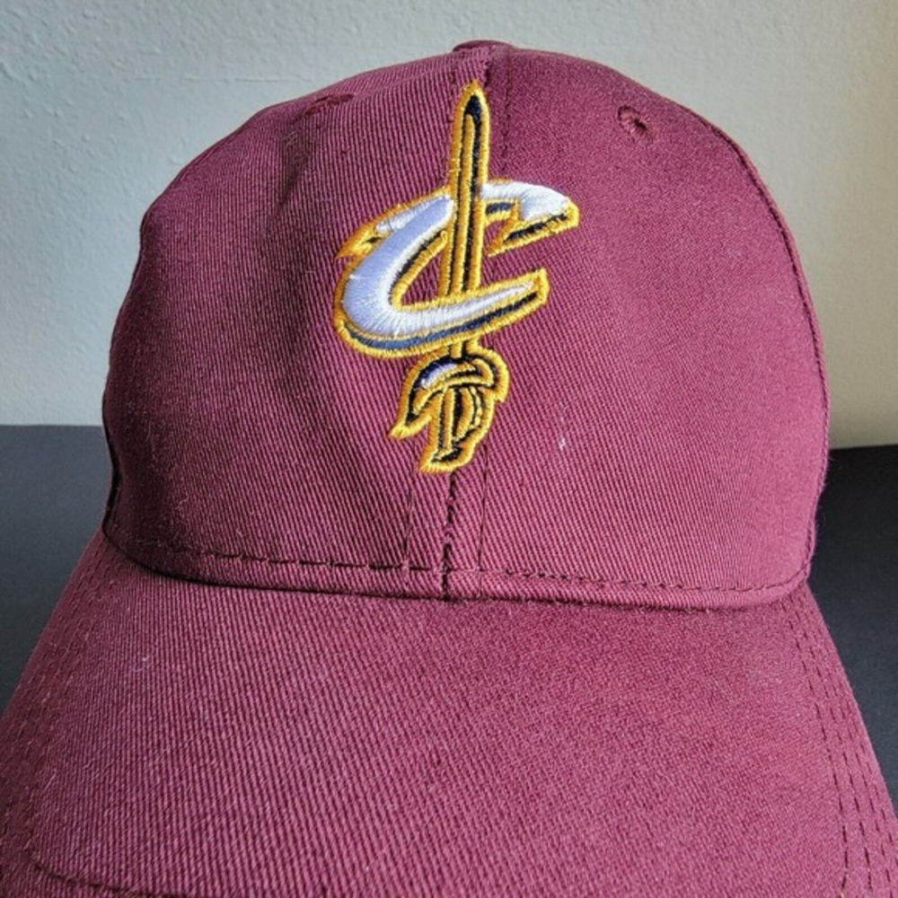 Youth Adidas Cleveland Cavaliers Red Strapback Hat "C" Logo